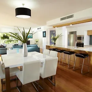 Maggies Beachfront Aparthotel